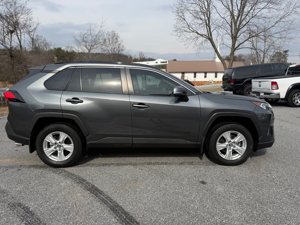 2020 Toyota Rav4 Image 5