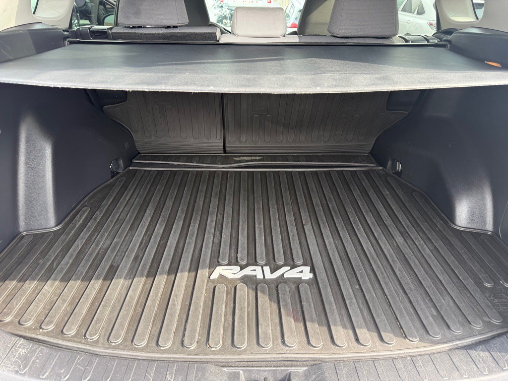 2020 Toyota Rav4 Image 10