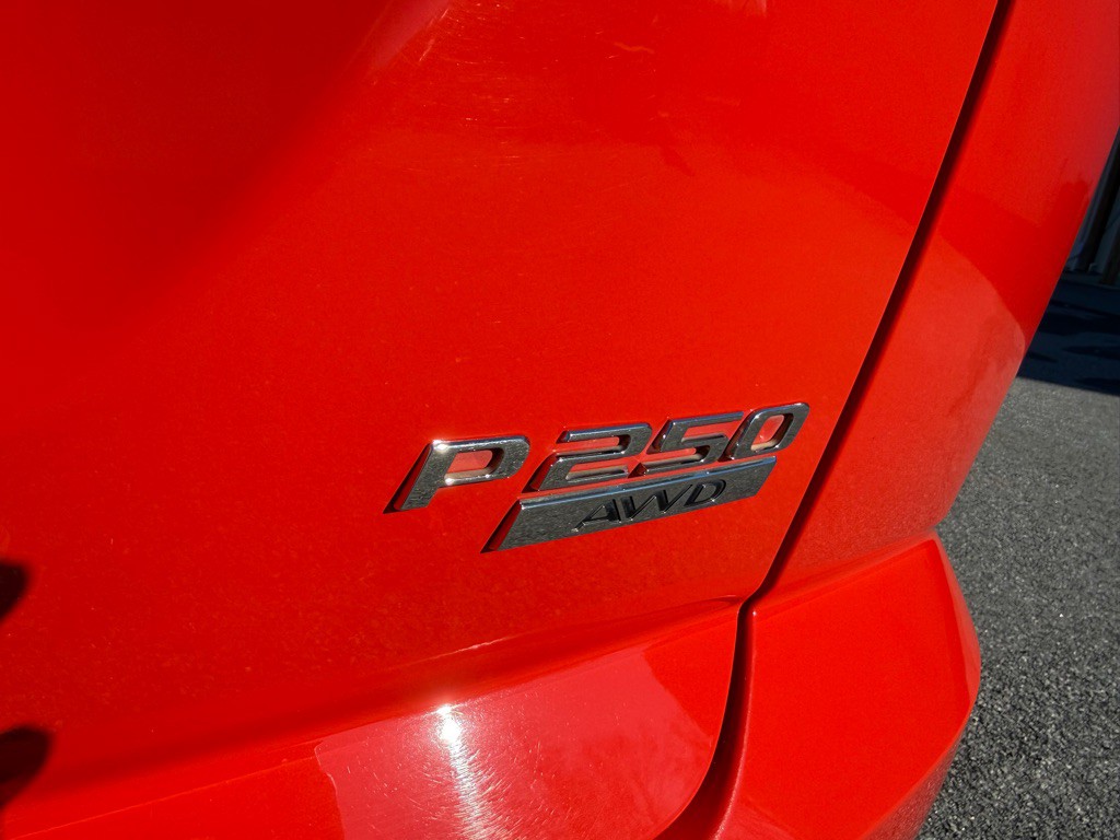 2020 Jaguar E-pace Image 13