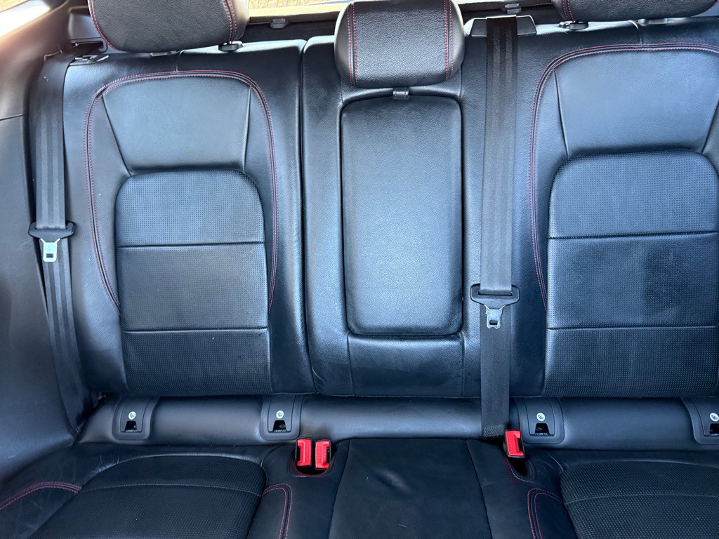 2020 Jaguar E-pace Image 22