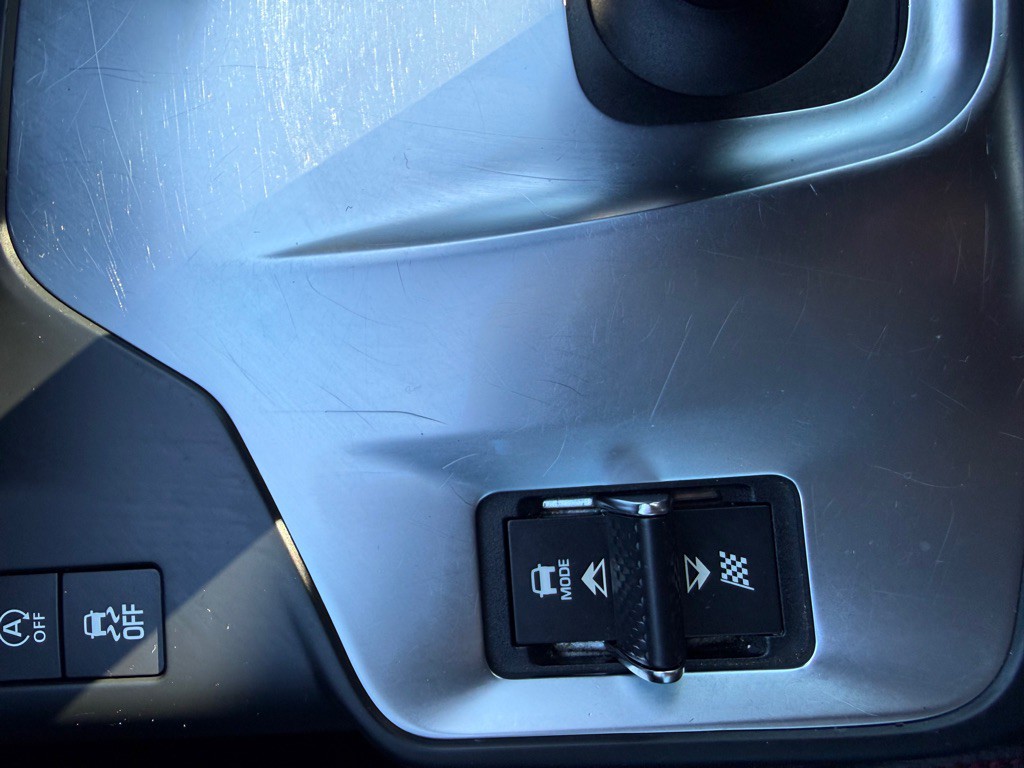 2020 Jaguar E-pace Image 23