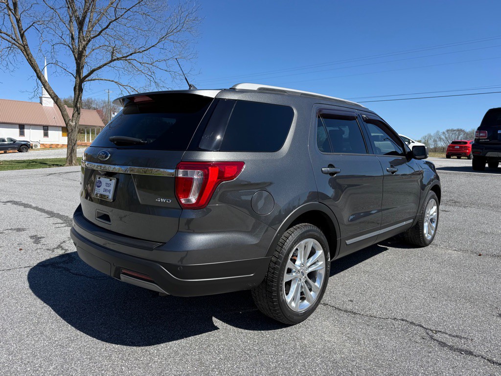 2019 Ford Explorer Image 3