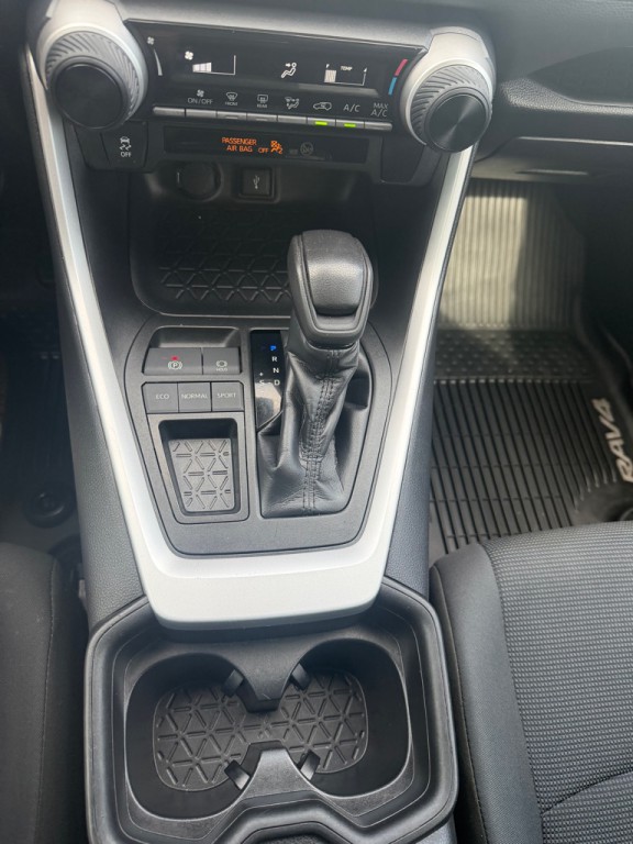 2021 Toyota Rav4 Image 17
