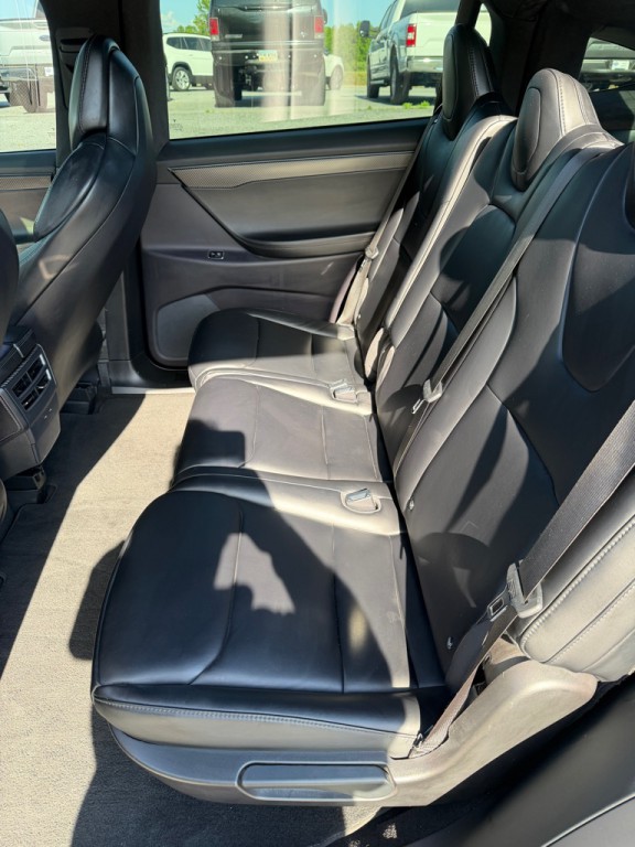 2019 Tesla Model X Image 12