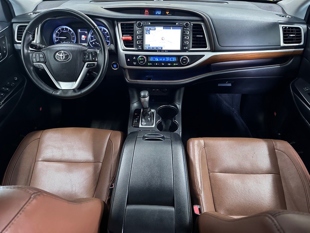 2019 Toyota Highlander Image 16