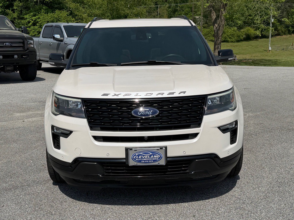 2018 Ford Explorer Image 2