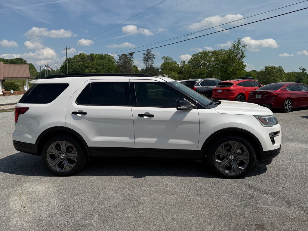 2018 Ford Explorer Image 4