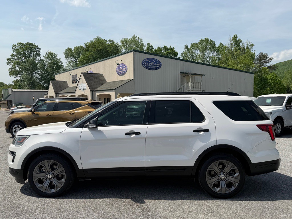 2018 Ford Explorer Image 8