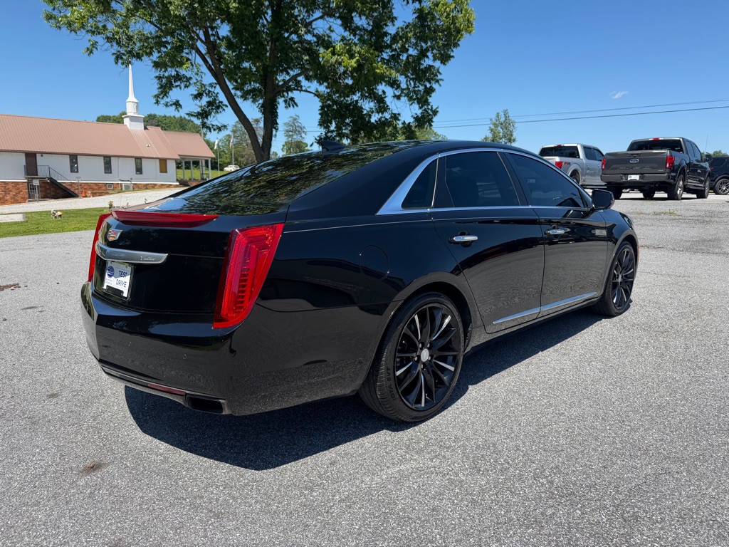 2016 Cadillac XTS Image 3
