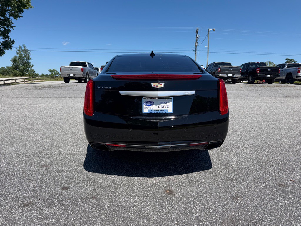 2016 Cadillac XTS Image 4