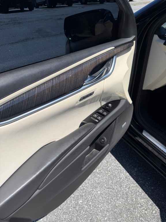 2016 Cadillac XTS Image 10