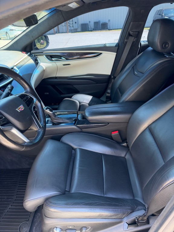 2016 Cadillac XTS Image 11