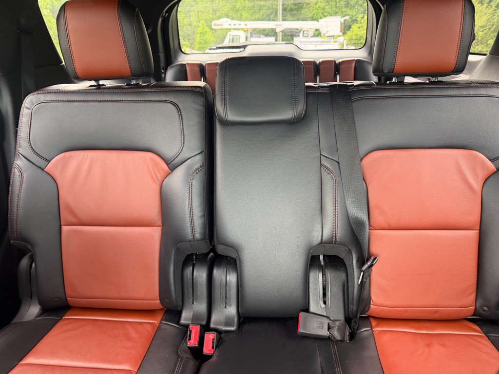 2019 Ford Explorer Image 17