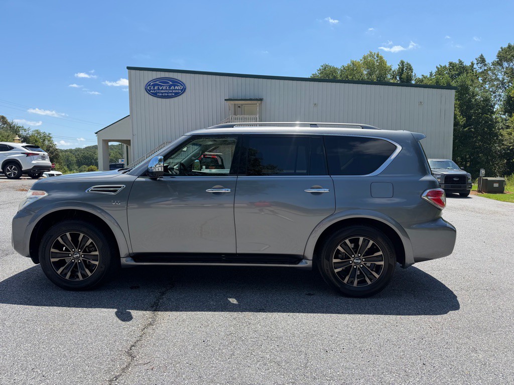 2017 Nissan Armada Image 8