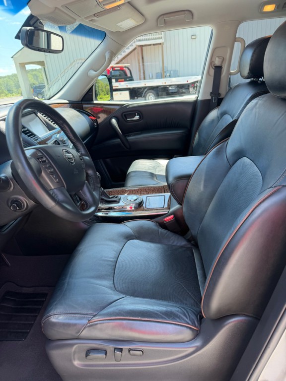 2017 Nissan Armada Image 10