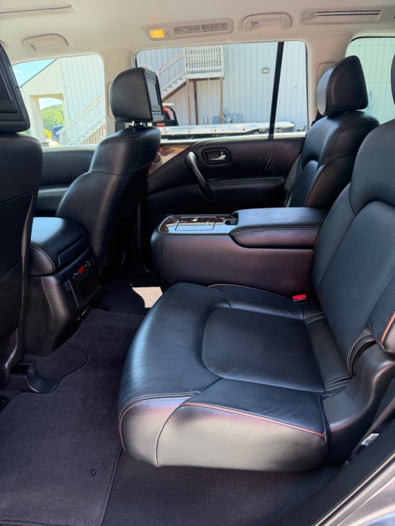 2017 Nissan Armada Image 11