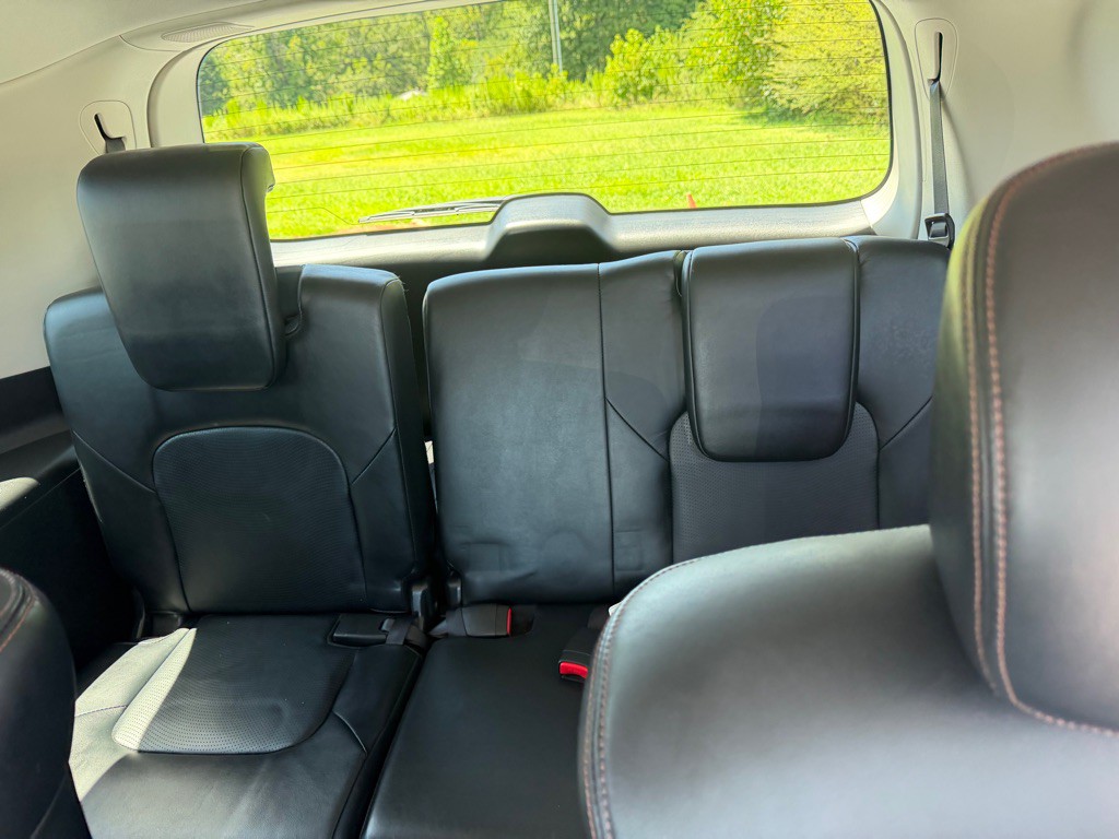2017 Nissan Armada Image 12