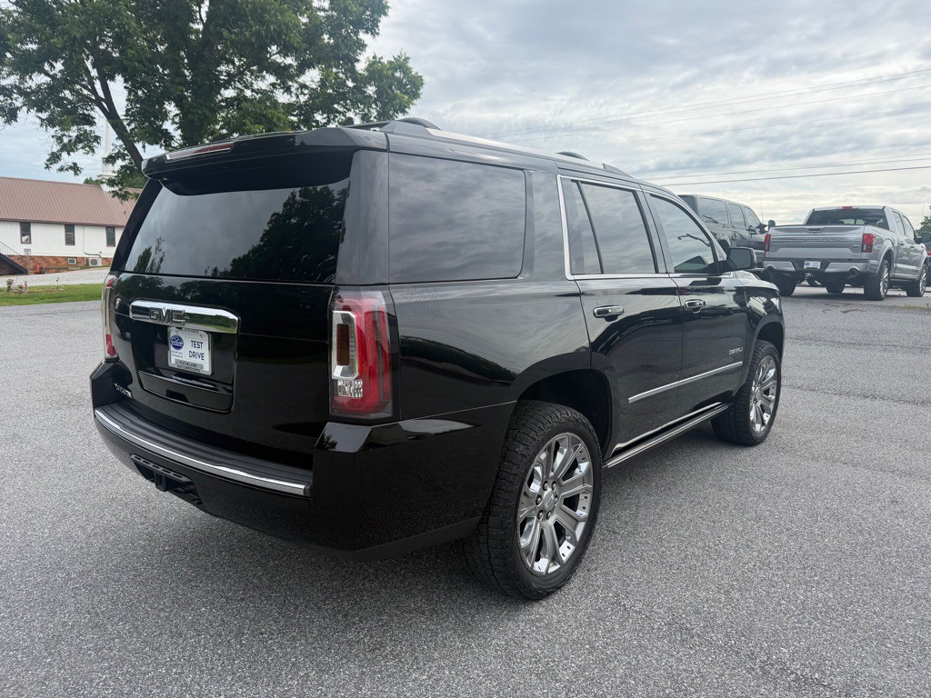 2016 GMC Yukon Image 3