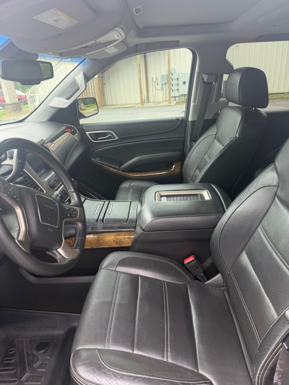 2016 GMC Yukon Image 10