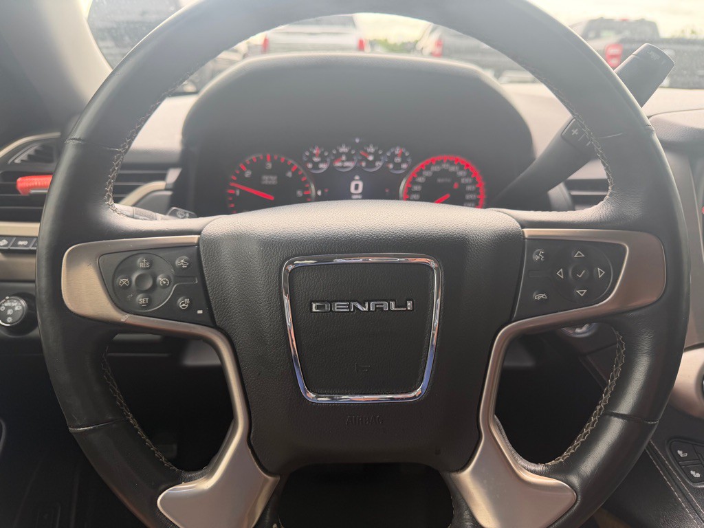2016 GMC Yukon Image 13