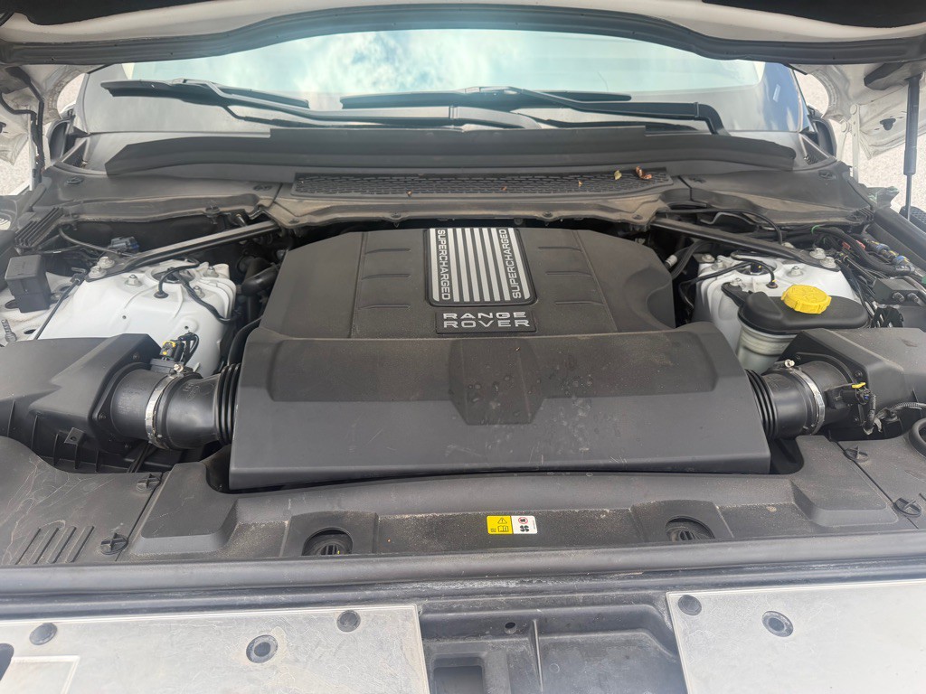 2014 Land Rover Range Rover Image 8