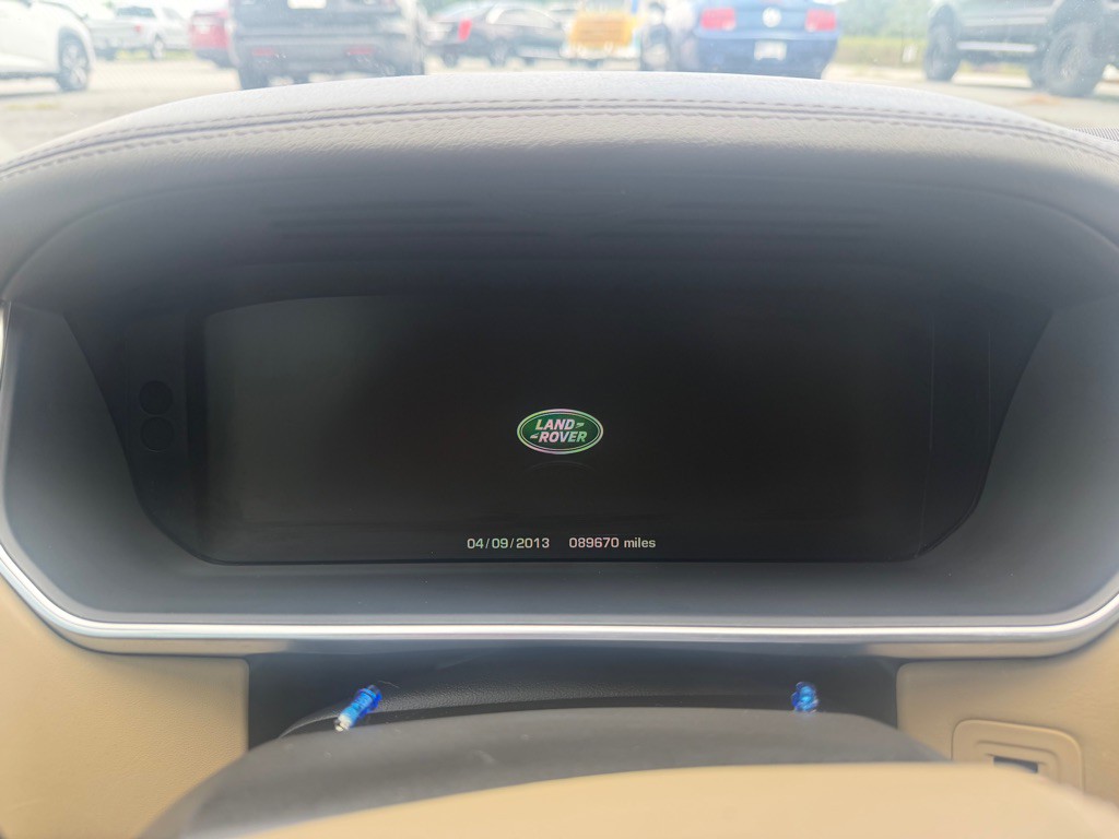 2014 Land Rover Range Rover Image 12