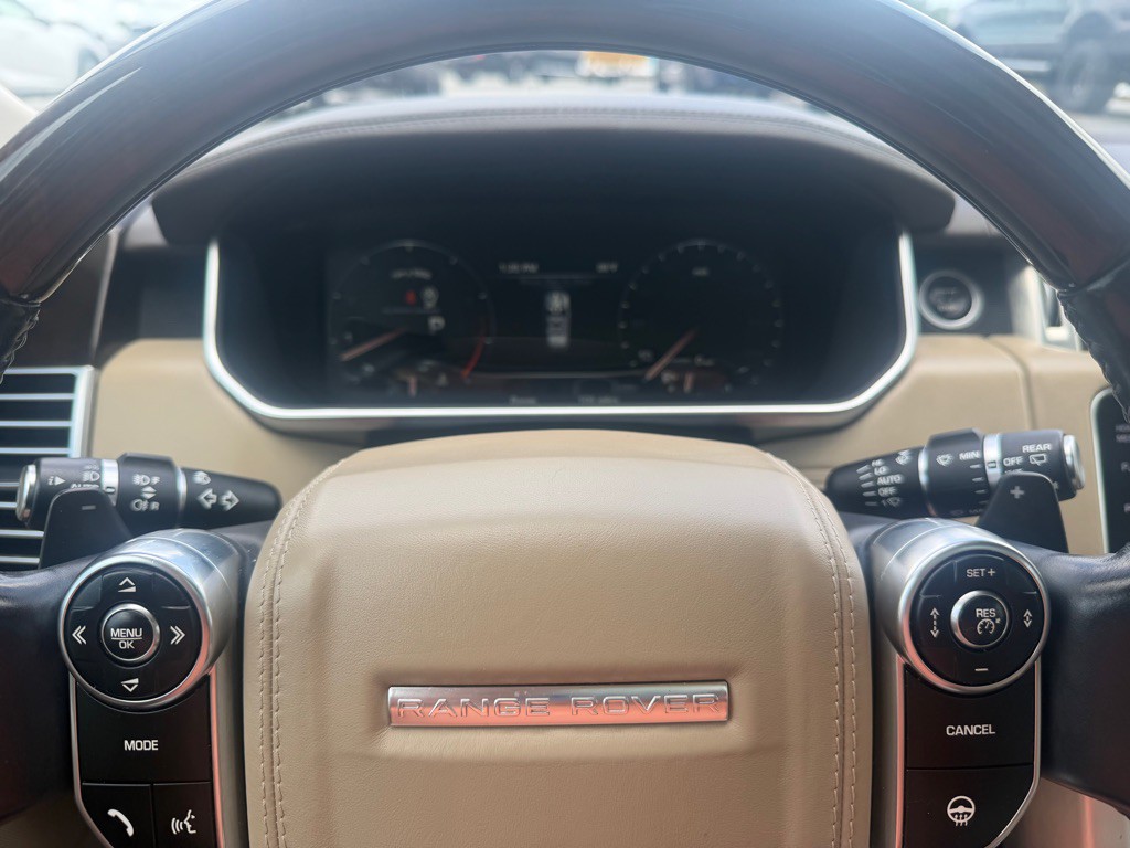 2014 Land Rover Range Rover Image 14
