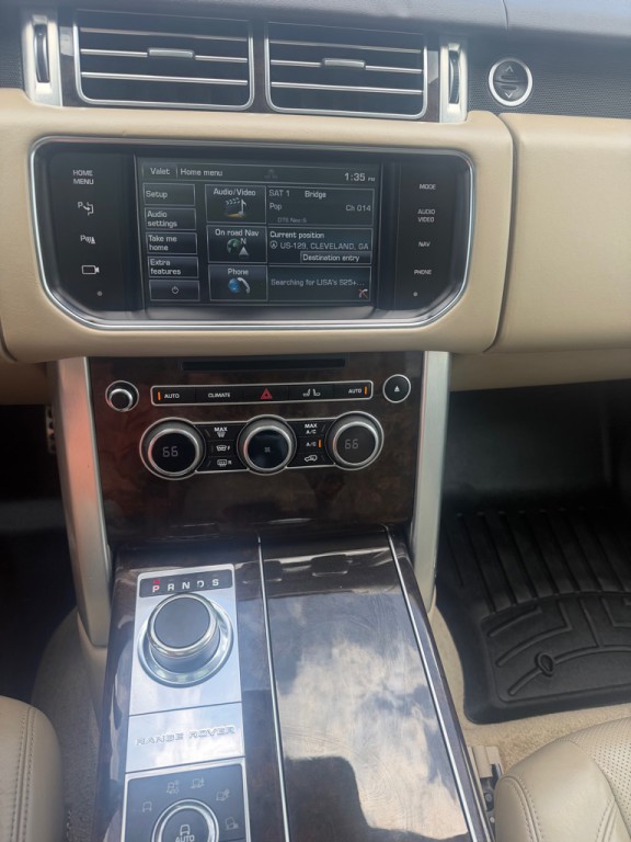 2014 Land Rover Range Rover Image 15