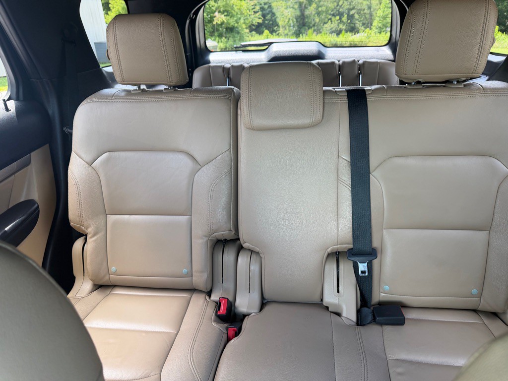 2017 Ford Explorer Image 20