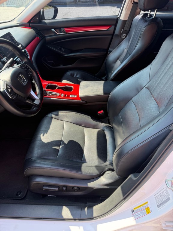 2018 Honda Accord Image 11