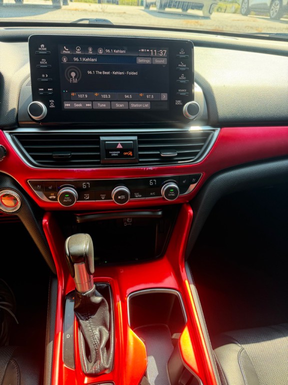 2018 Honda Accord Image 16