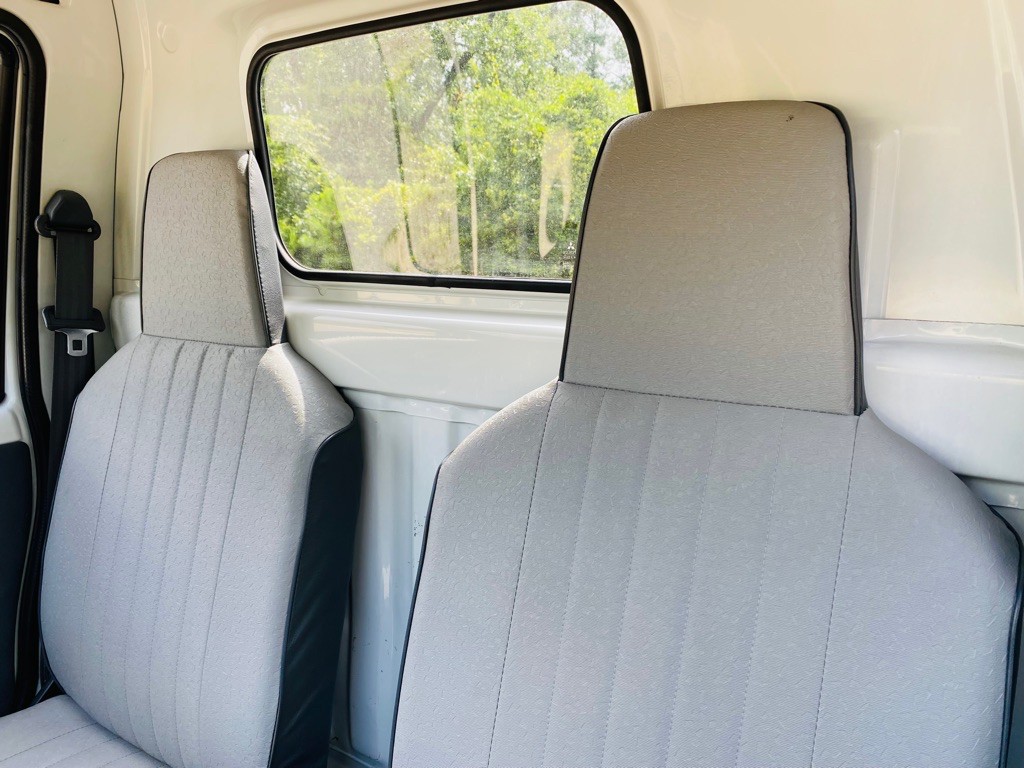1994 Mitsubishi Mini Cab Image 9