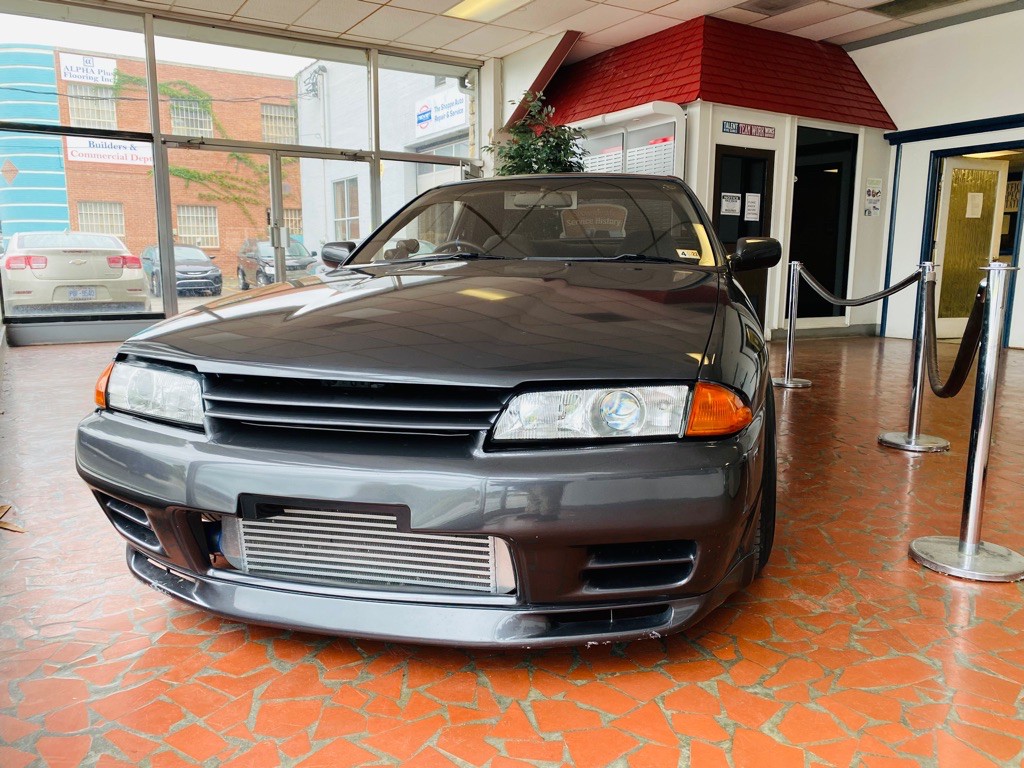 1991 Nissan Skyline Image 1