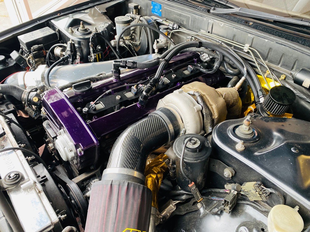 1991 Nissan Skyline Image 9