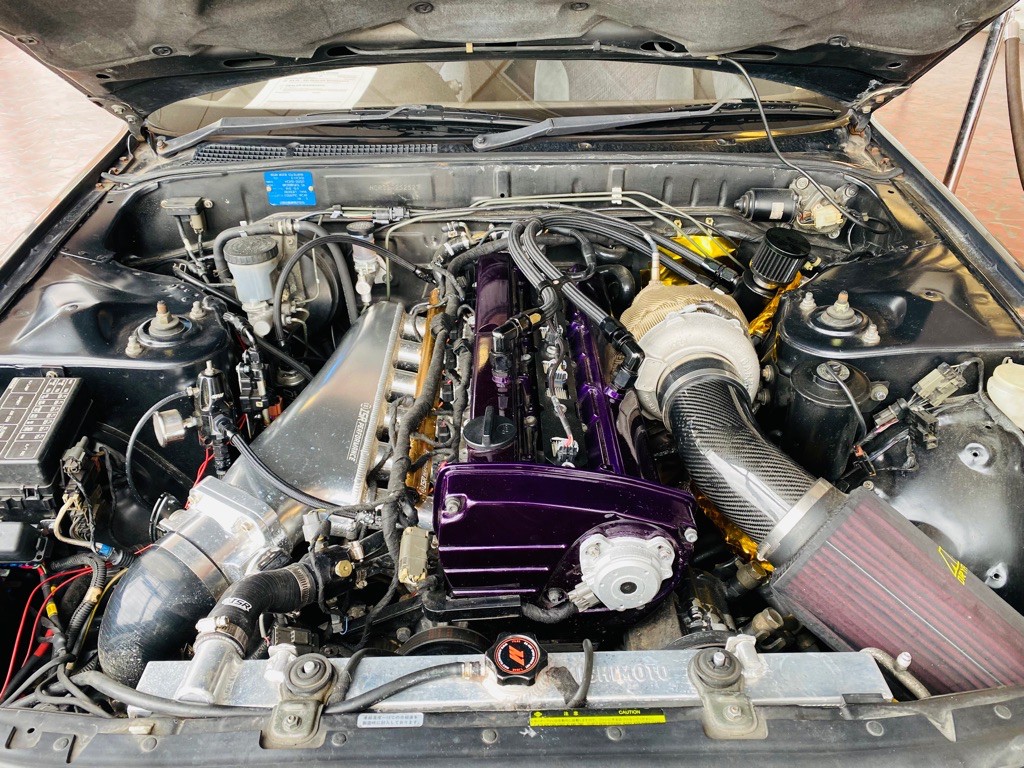 1991 Nissan Skyline Image 10