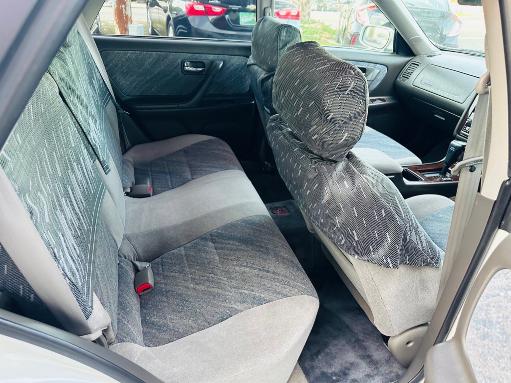 1997 Nissan Stagea Image 8