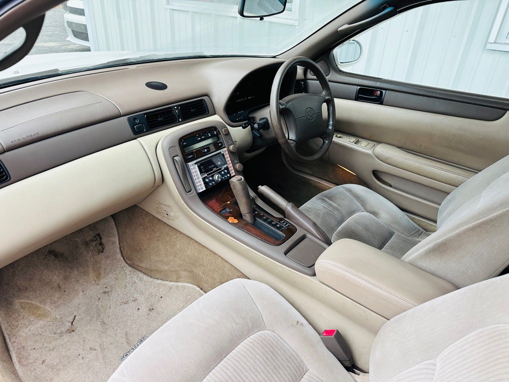 1998 Toyota Soarer Image 10
