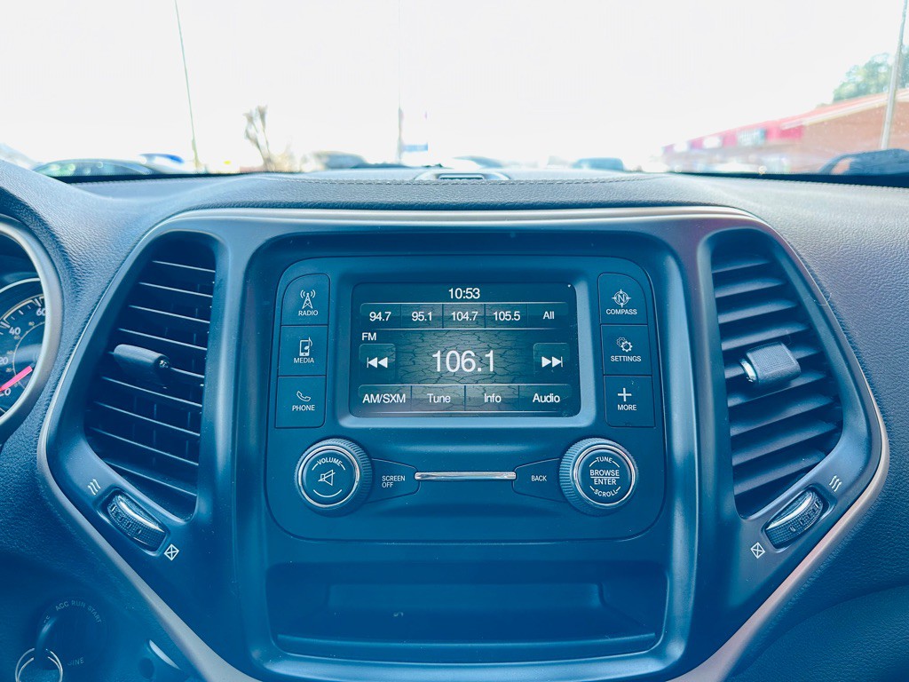 2014 Jeep Cherokee Image 12