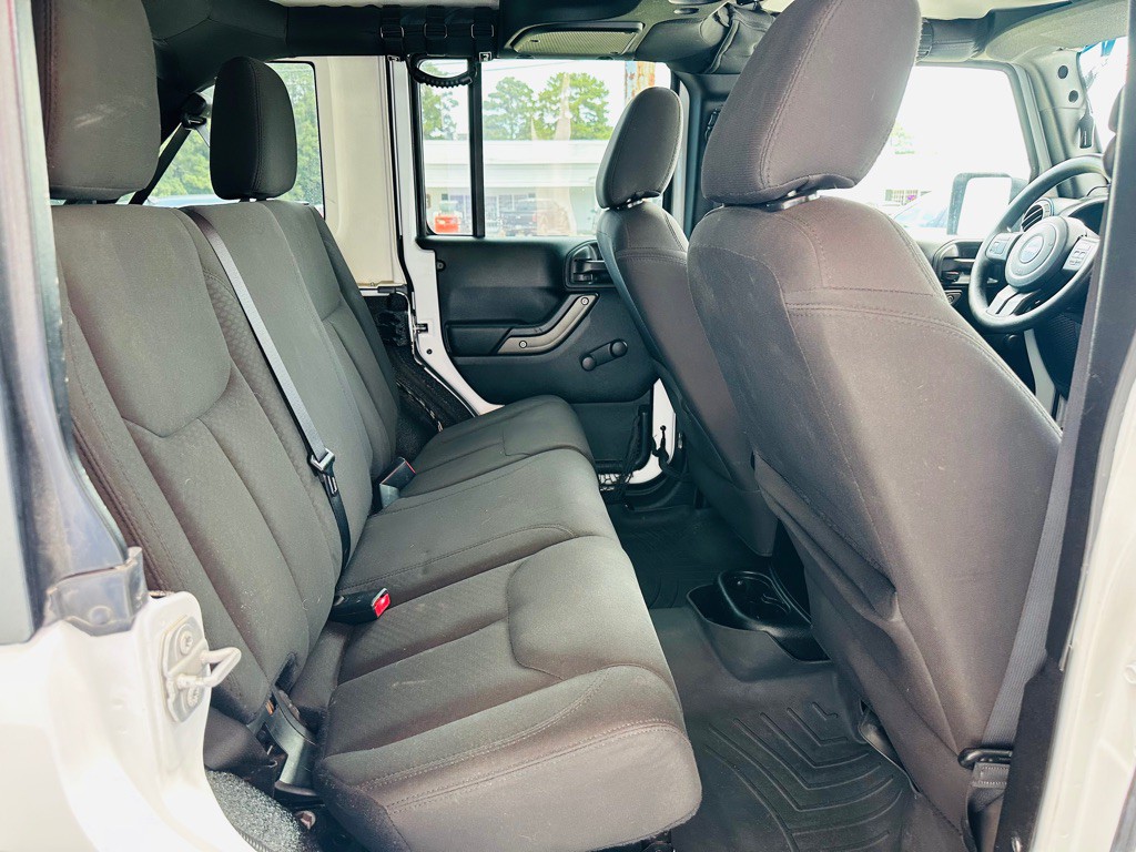 2017 Jeep Wrangler Unlimited Image 7