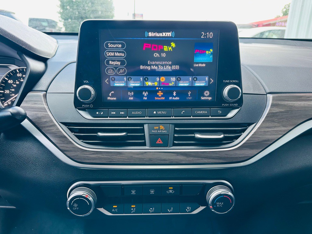 2025 Nissan Altima Image 12