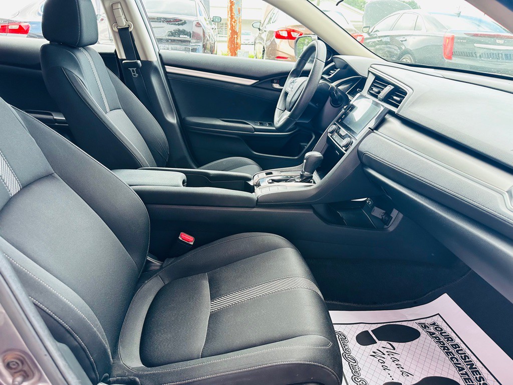 2017 Honda Civic Image 6
