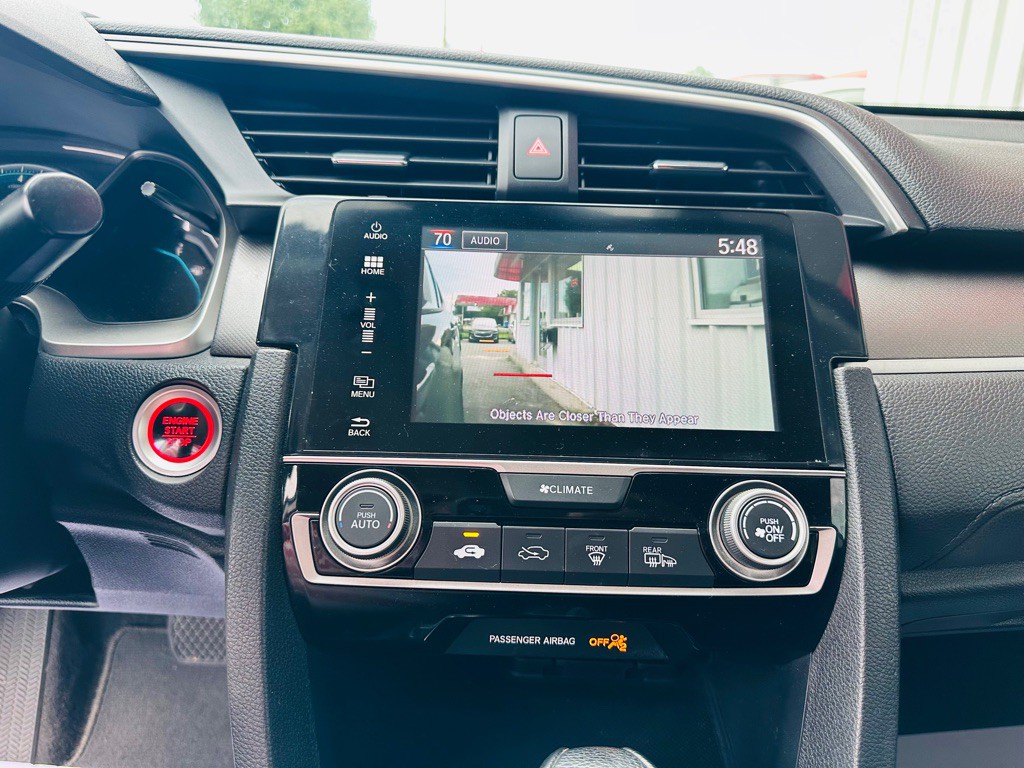 2017 Honda Civic Image 11