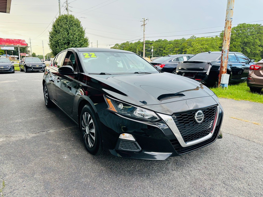2022 Nissan Altima Image 3