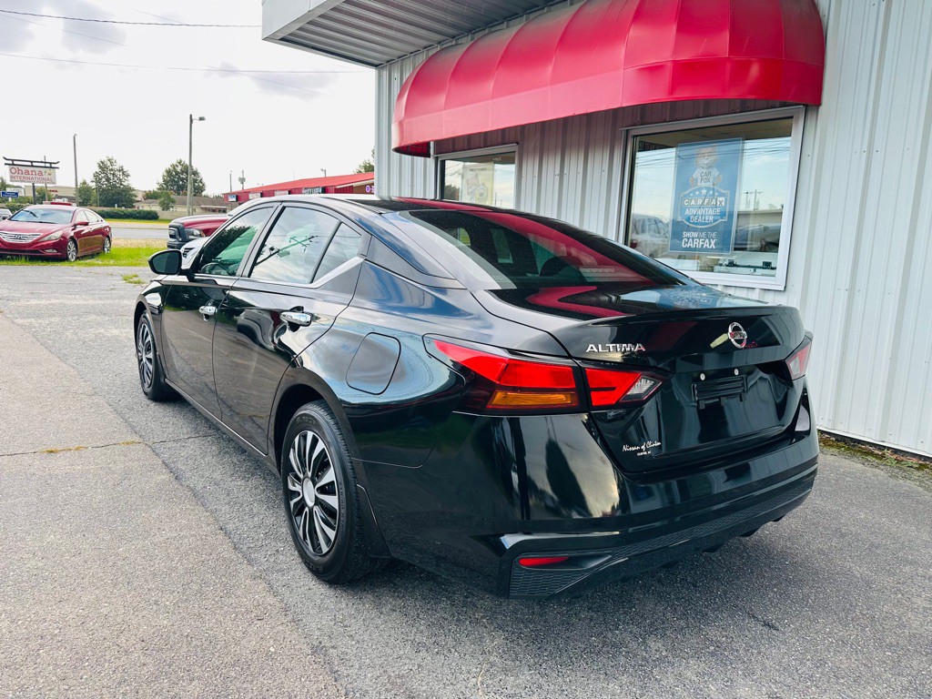 2022 Nissan Altima Image 4