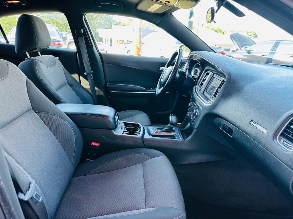 2018 Dodge Charger Image 8