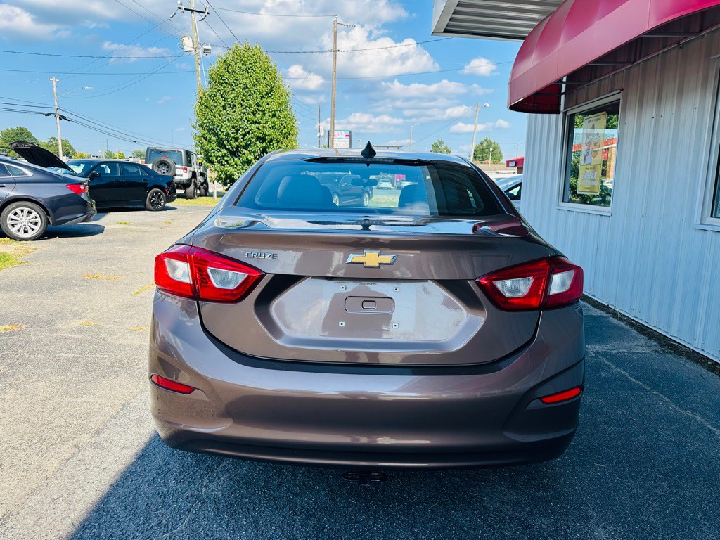 2019 Chevrolet Cruze Image 5