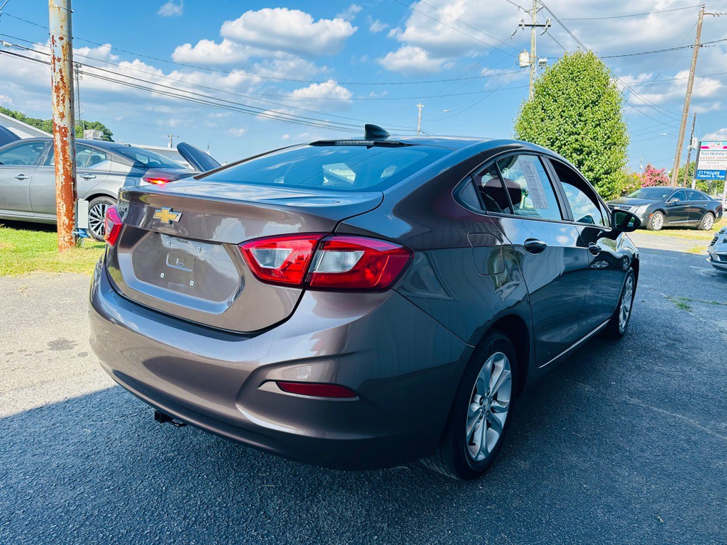 2019 Chevrolet Cruze Image 6