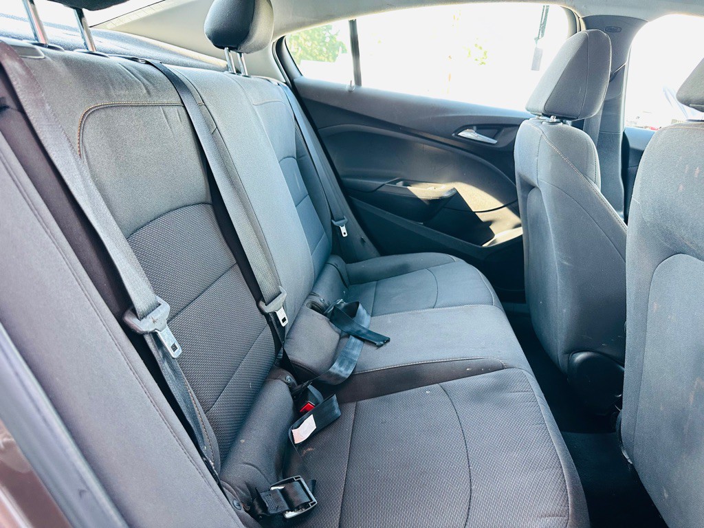 2019 Chevrolet Cruze Image 7