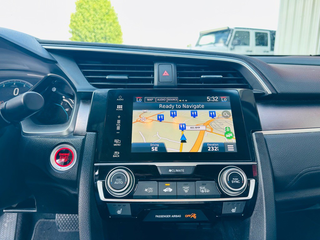 2017 Honda Civic Image 13