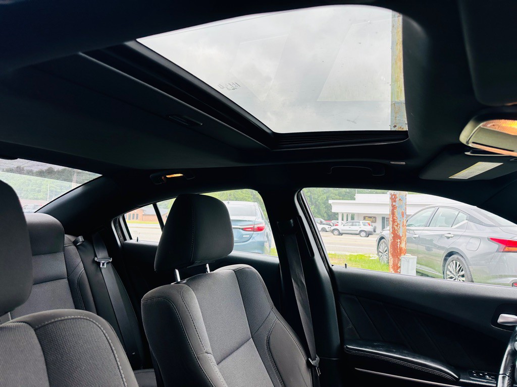 2019 Dodge Charger Image 9